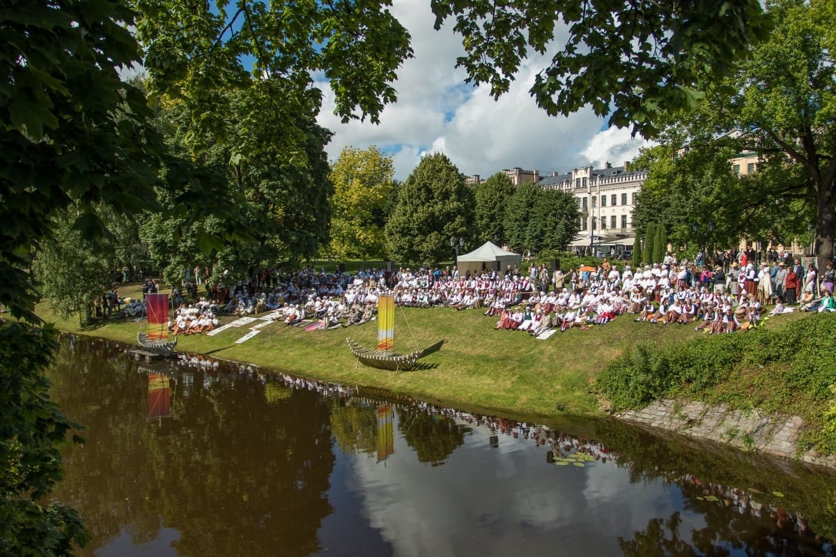 "Baltica 2015" Novadu sadziedāšanās Rīgā / Communal Singing from the regions in Riga