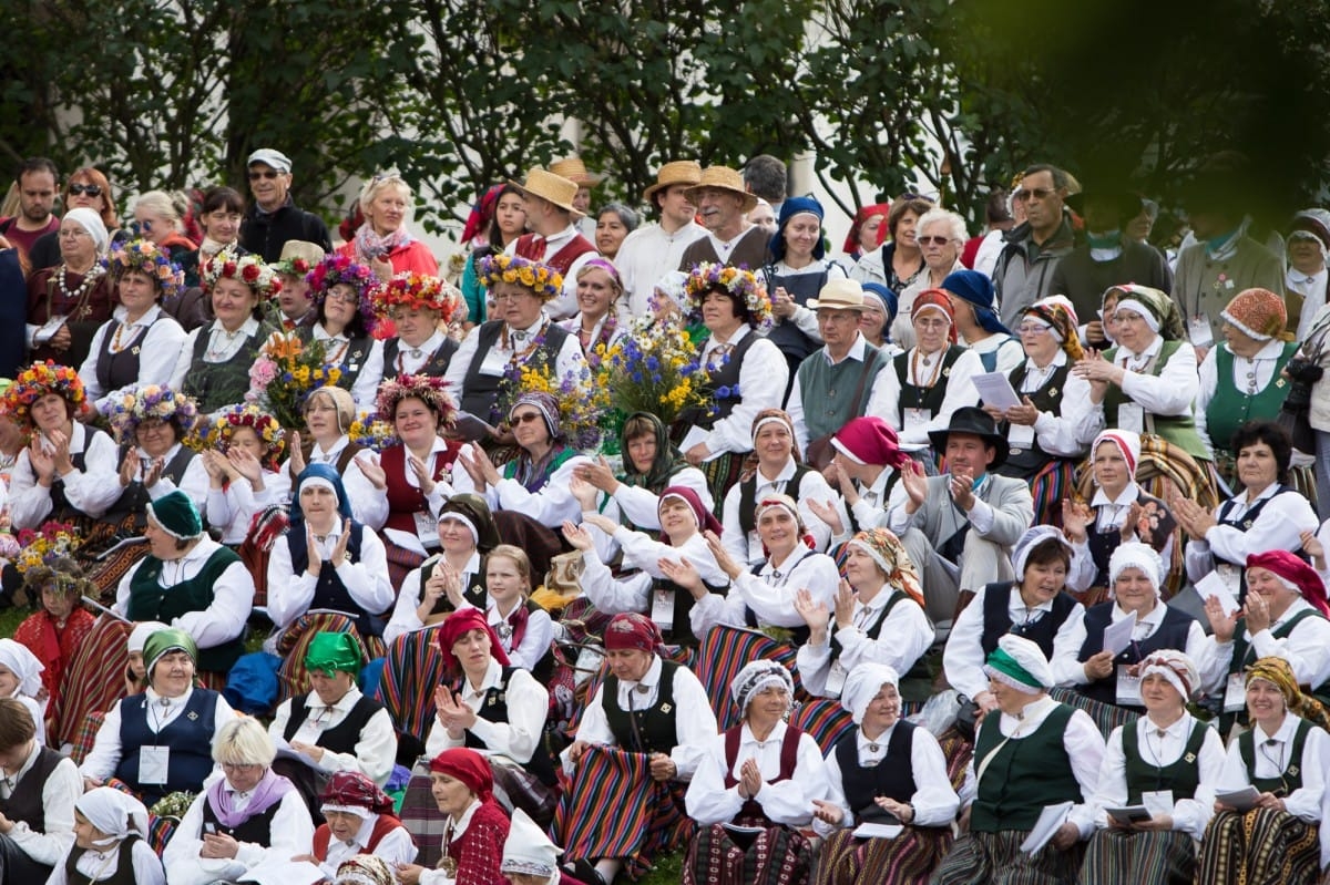 "Baltica 2015" Novadu sadziedāšanās Rīgā / Communal Singing from the regions in Riga