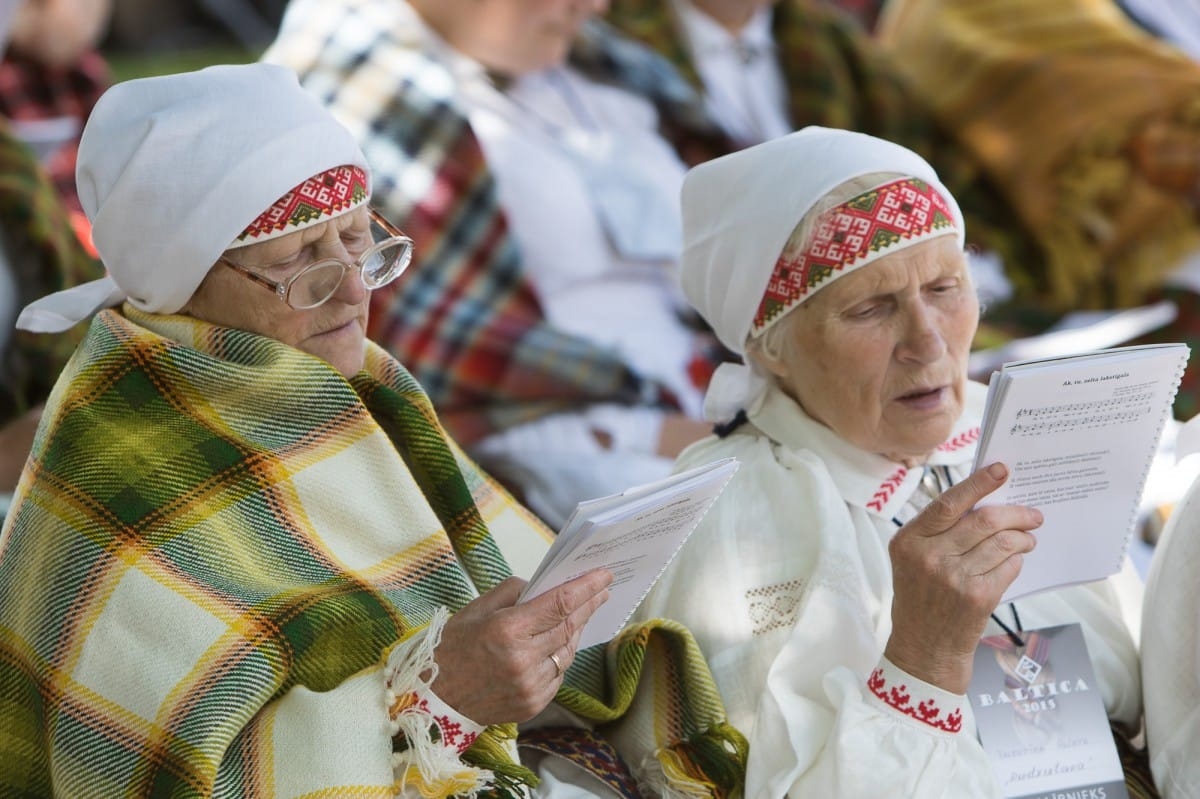 "Baltica 2015" Novadu sadziedāšanās Rīgā / Communal Singing from the regions in Riga