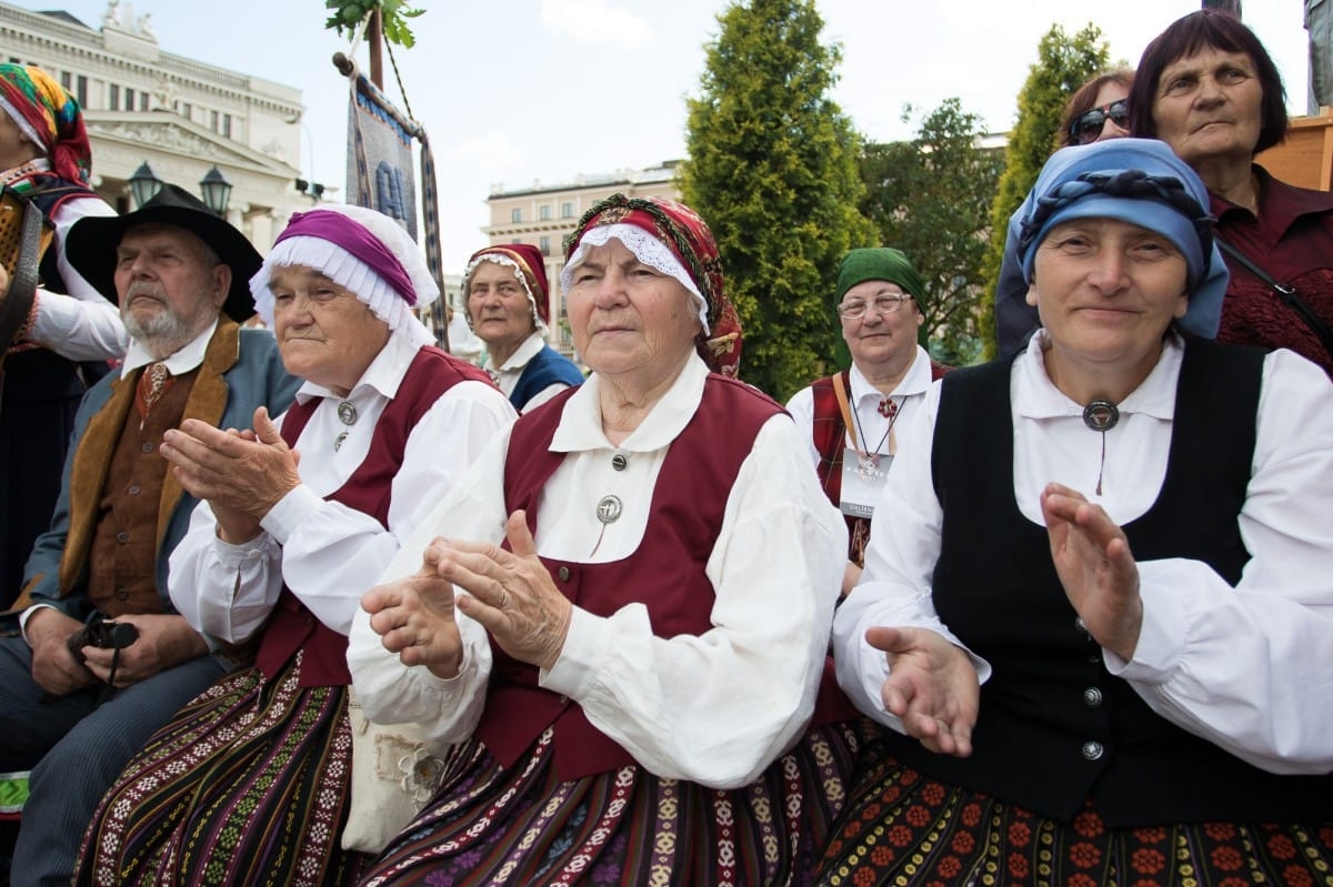 "Baltica 2015" Novadu sadziedāšanās Rīgā / Communal Singing from the regions in Riga