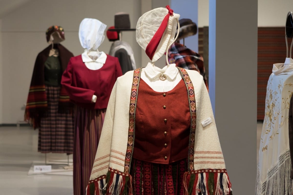 Izstādes "Mūsu mantojums atklāšana" / Opening of Latvian folk costume exhibition "Heritage"