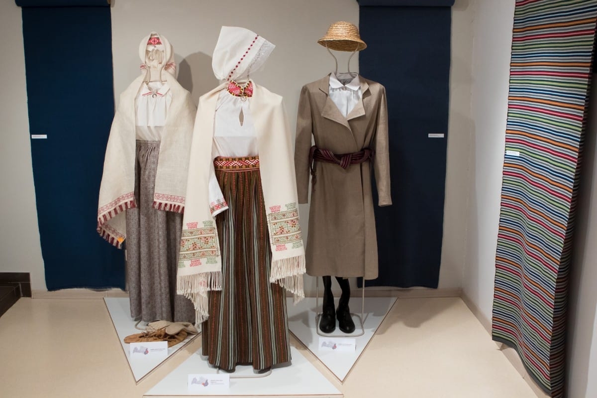 Izstādes "Mūsu mantojums atklāšana" / Opening of Latvian folk costume exhibition "Heritage"
