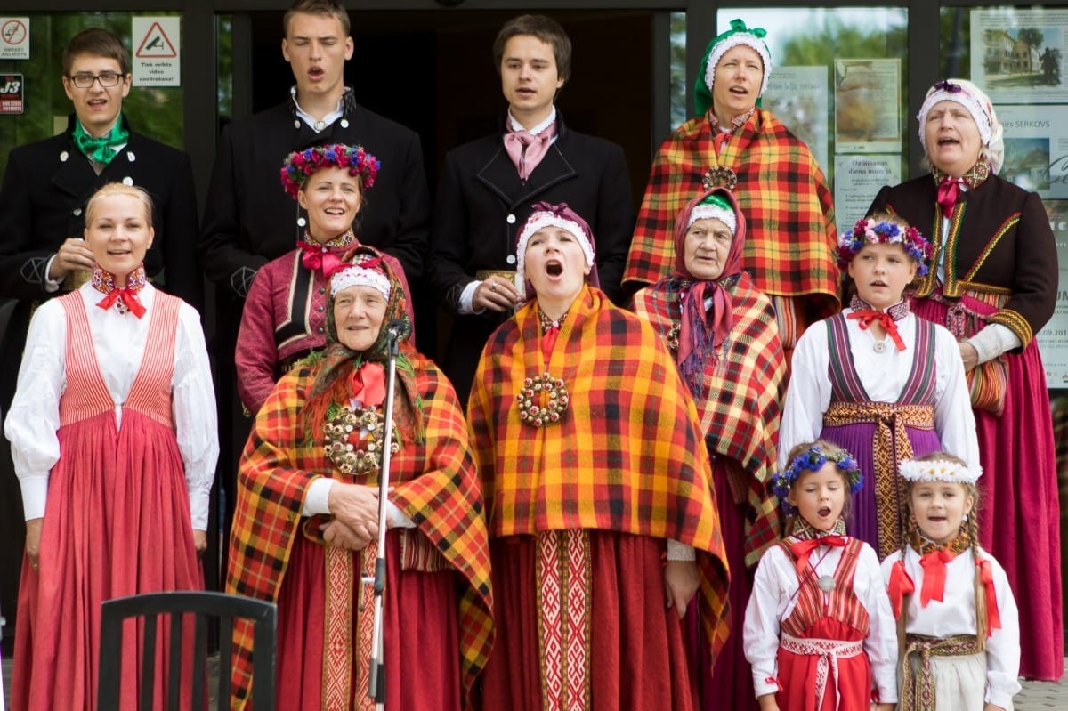 Izstādes "Mūsu mantojums atklāšana" / Opening of Latvian folk costume exhibition "Heritage"