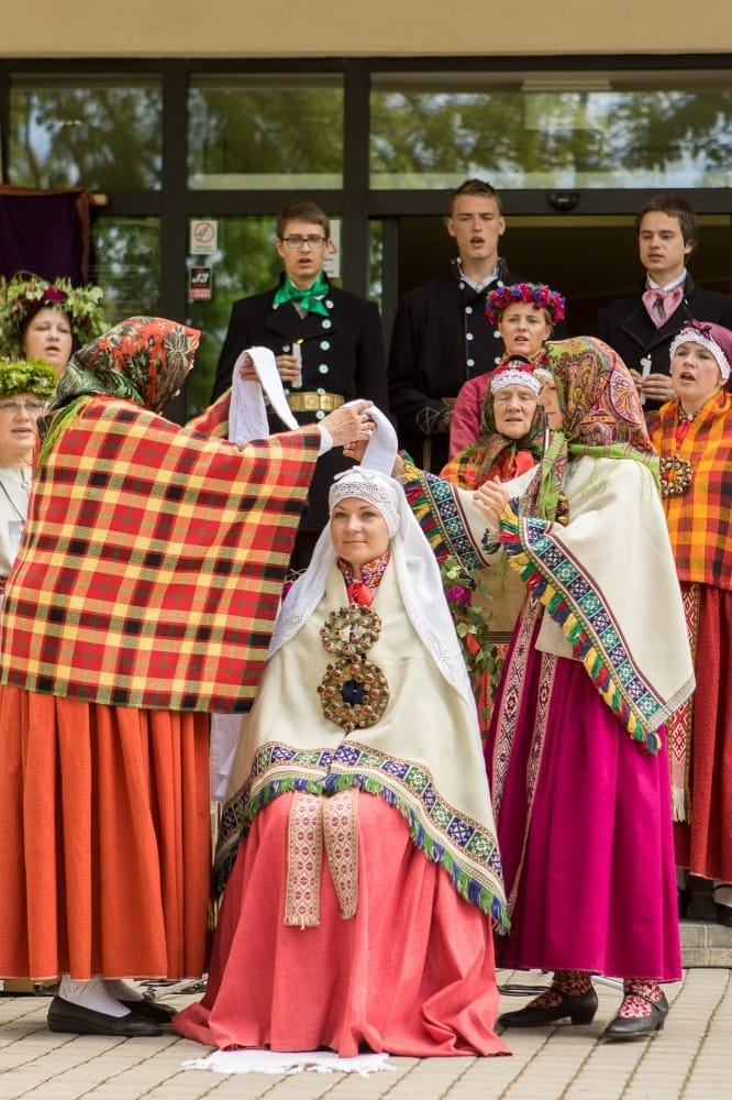 Izstādes "Mūsu mantojums atklāšana" / Opening of Latvian folk costume exhibition "Heritage"