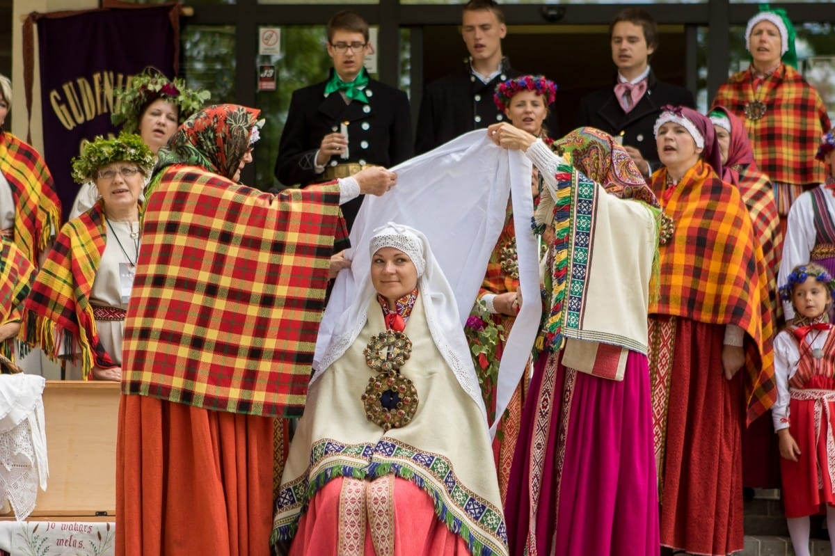 Izstādes "Mūsu mantojums atklāšana" / Opening of Latvian folk costume exhibition "Heritage"