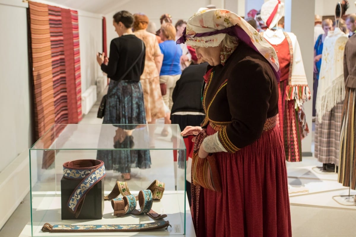 Izstādes "Mūsu mantojums atklāšana" / Opening of Latvian folk costume exhibition "Heritage"