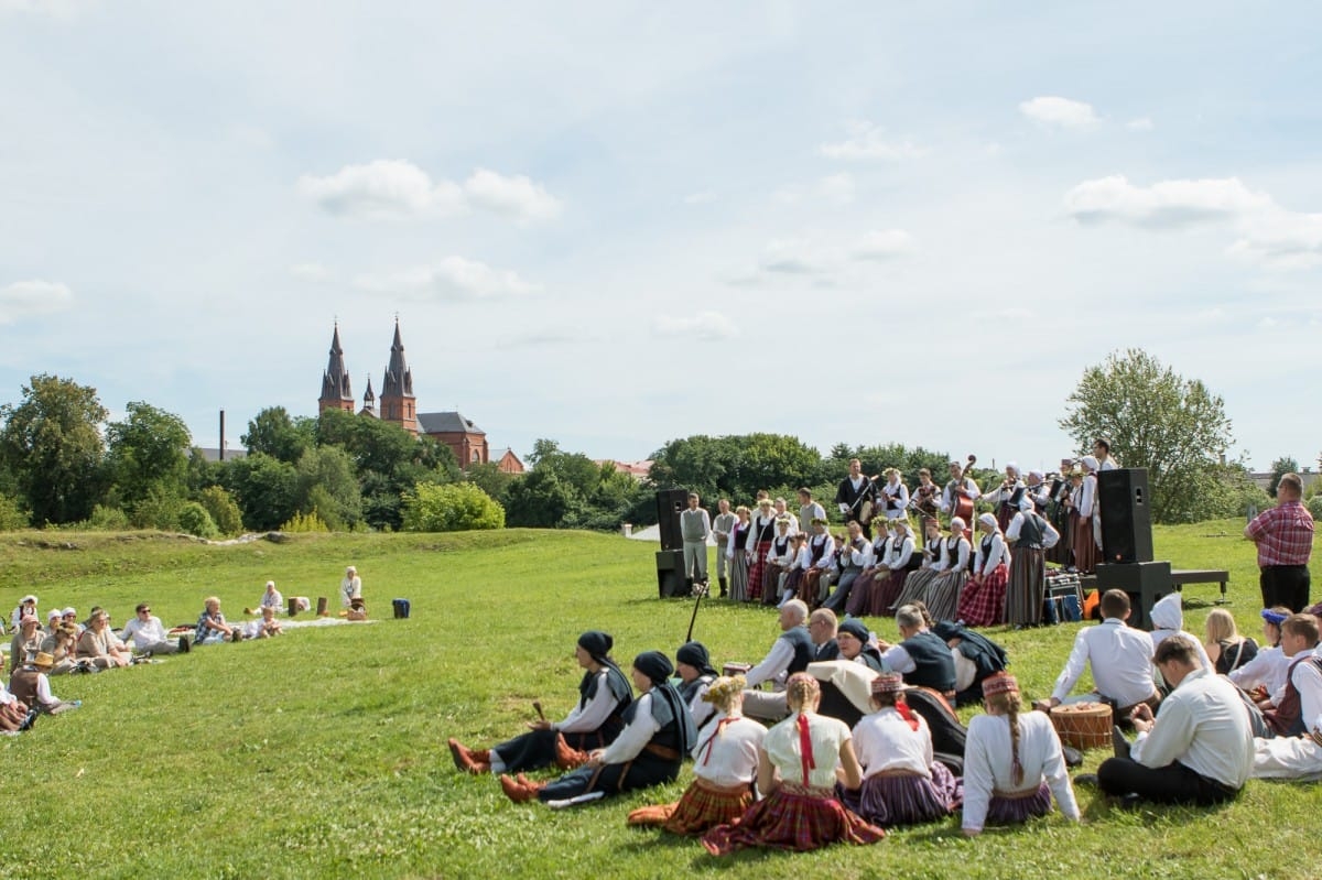 "Baltica 2015" Novadu sadziedāšanās Rēzeknē / Communal singing from the regions