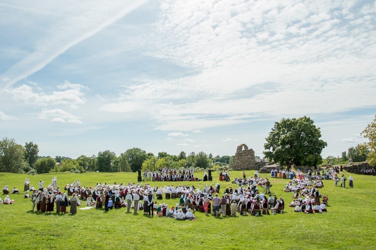 "Baltica 2015" Novadu sadziedāšanās Rēzeknē / Communal singing from the regions