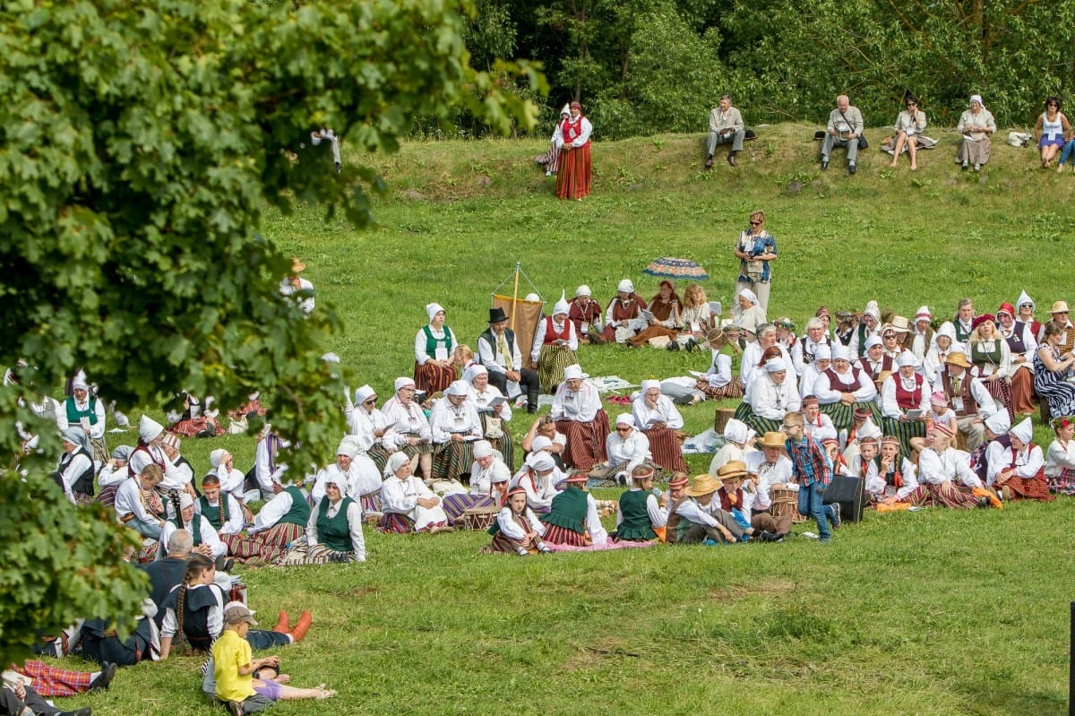 "Baltica 2015" Novadu sadziedāšanās Rēzeknē / Communal singing from the regions