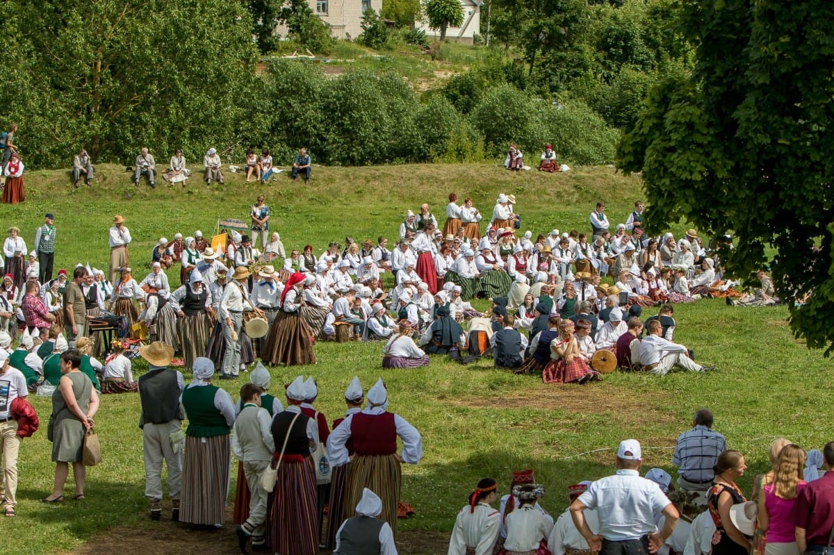 "Baltica 2015" Novadu sadziedāšanās Rēzeknē / Communal singing from the regions