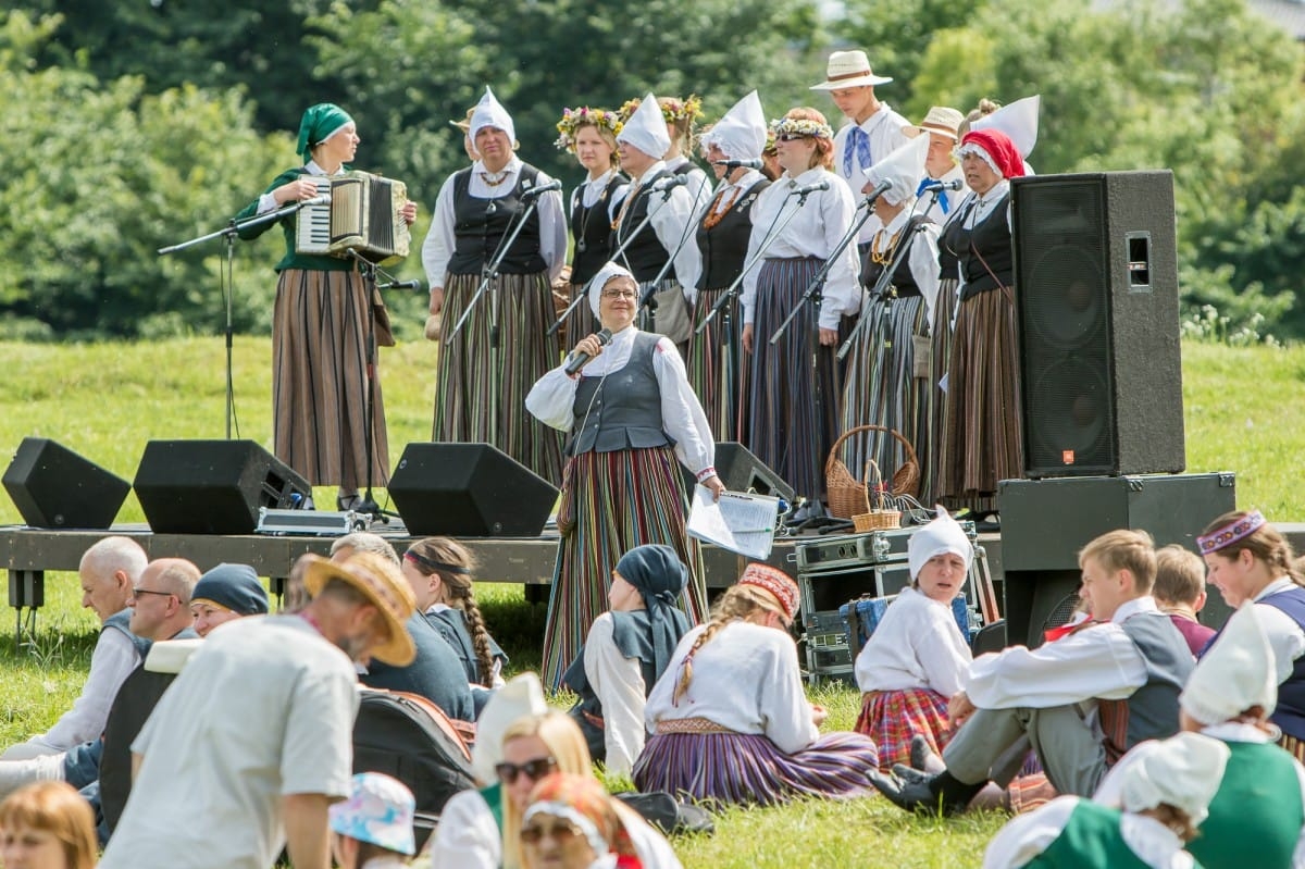 "Baltica 2015" Novadu sadziedāšanās Rēzeknē / Communal singing from the regions