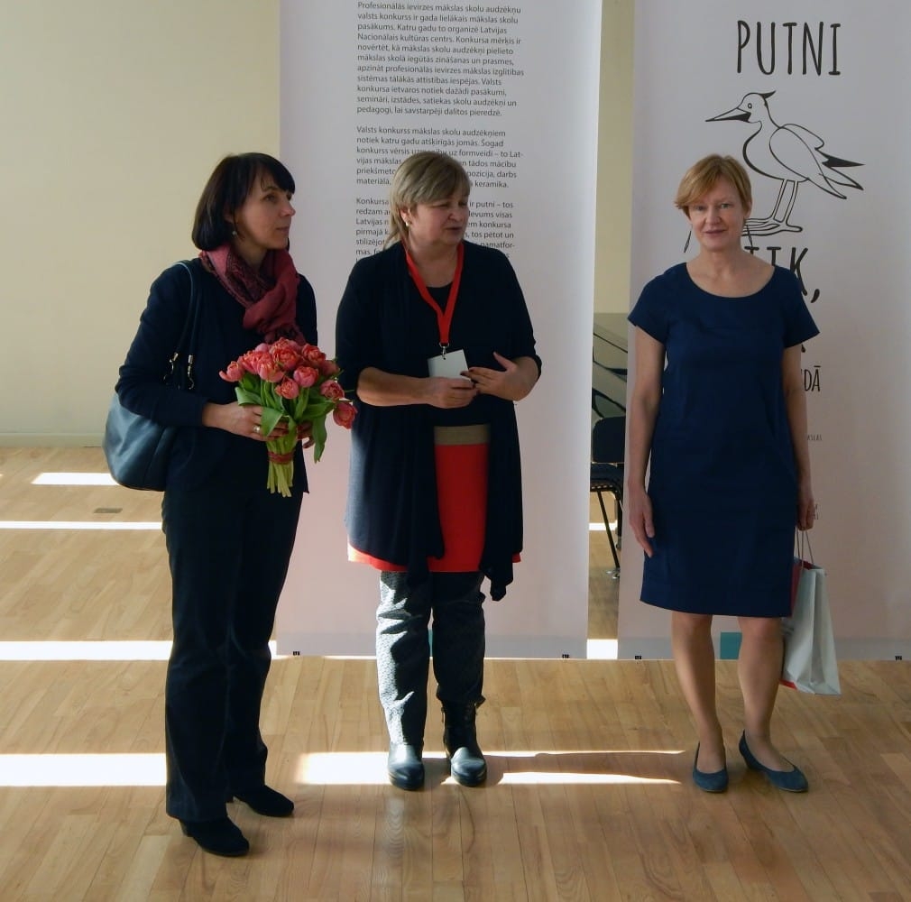 Latvijas mākslas skolu audzēkņu izstāde “365 putni”