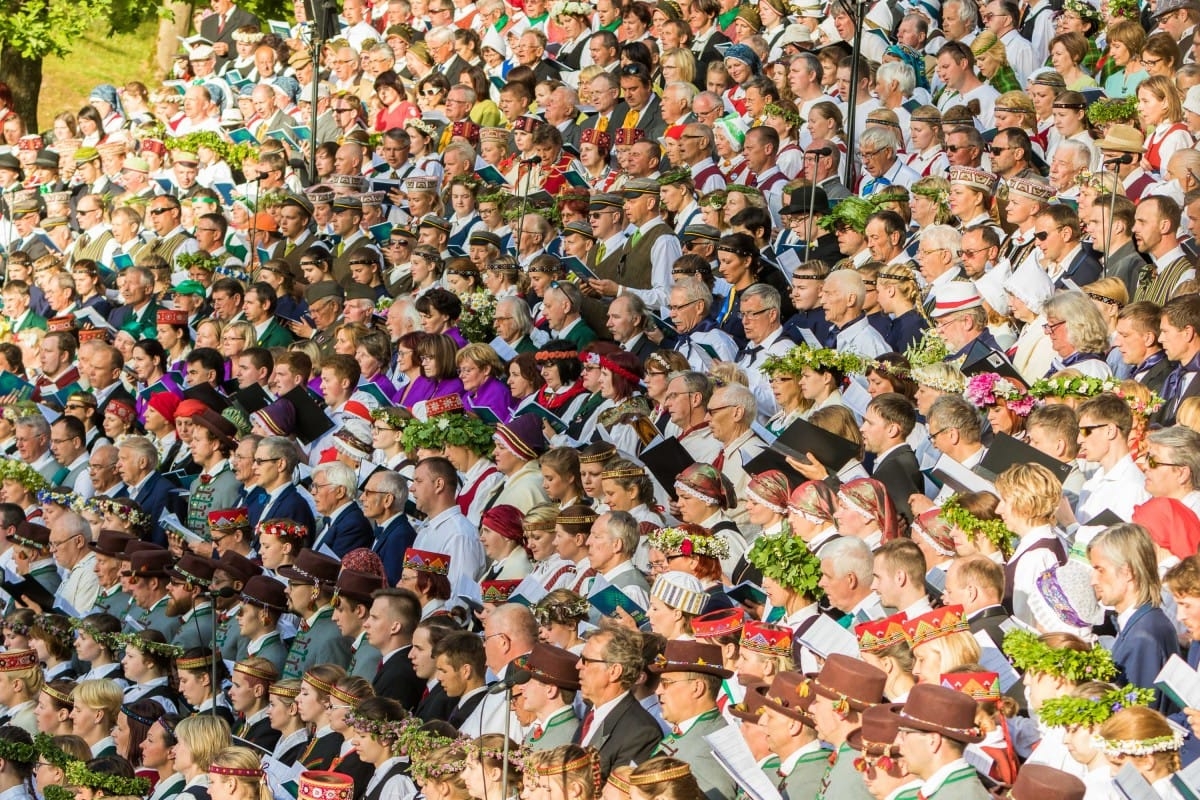 Latvijas sieviešu un vīru koru salidojums