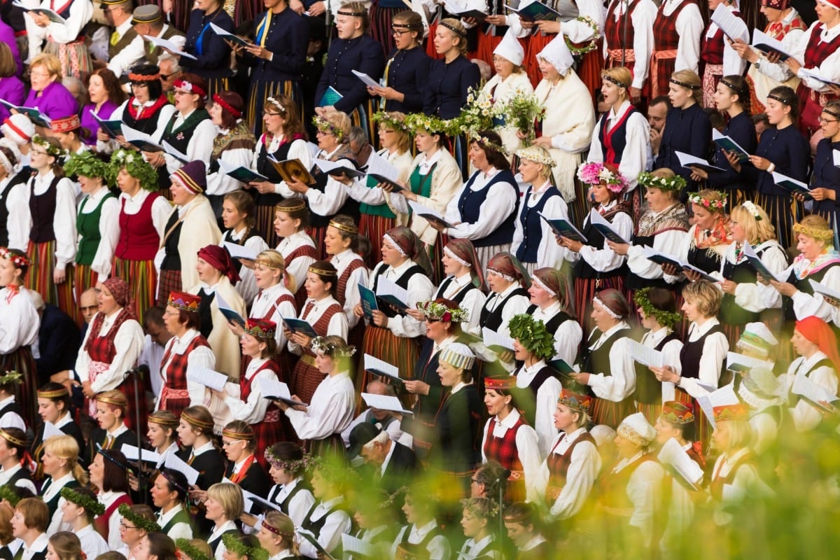 Latvijas sieviešu un vīru koru salidojums