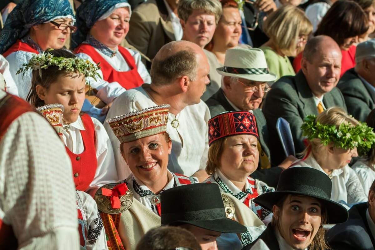 Latvijas sieviešu un vīru koru salidojums