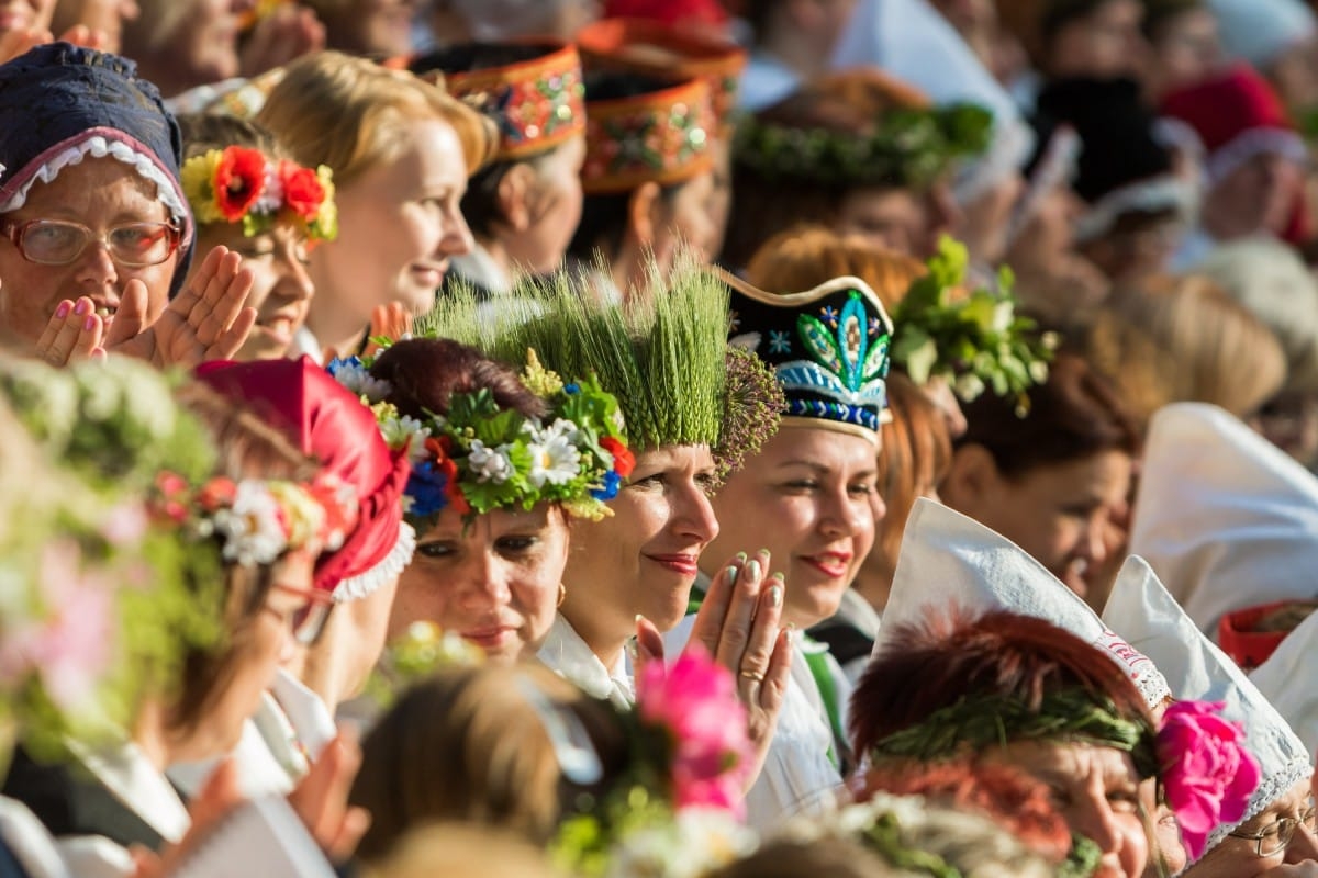 Latvijas sieviešu un vīru koru salidojums