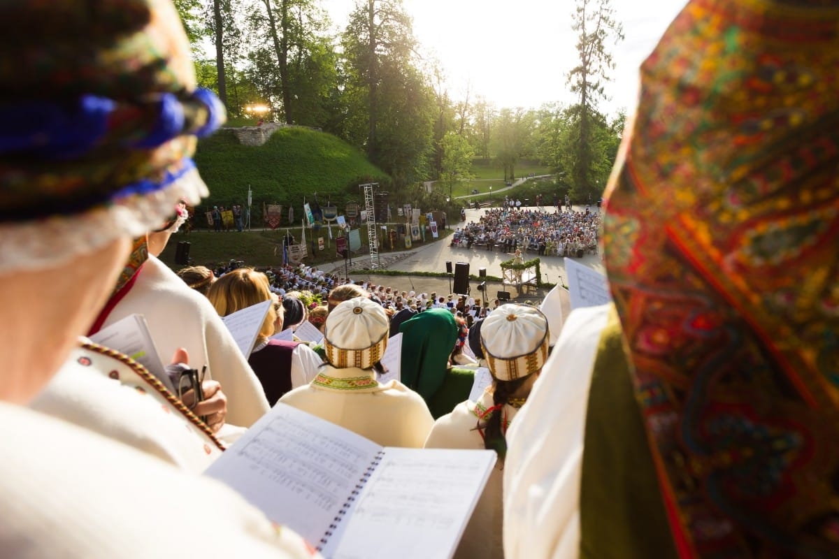 Latvijas sieviešu un vīru koru salidojums