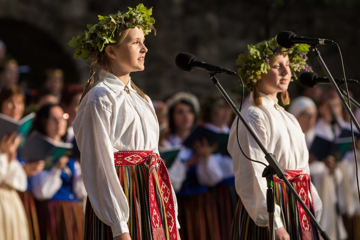 Latvijas sieviešu un vīru koru salidojums