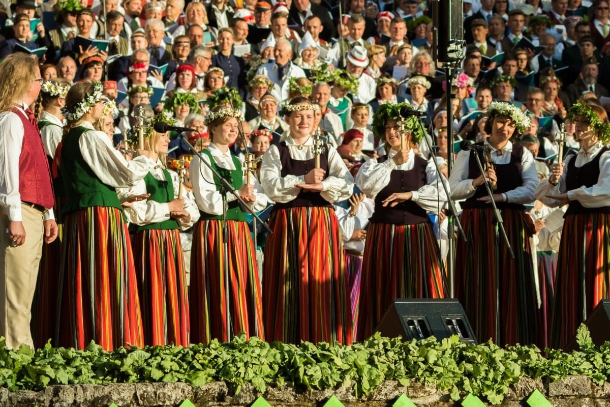 Latvijas sieviešu un vīru koru salidojums