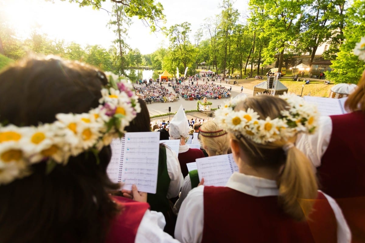 Latvijas sieviešu un vīru koru salidojums