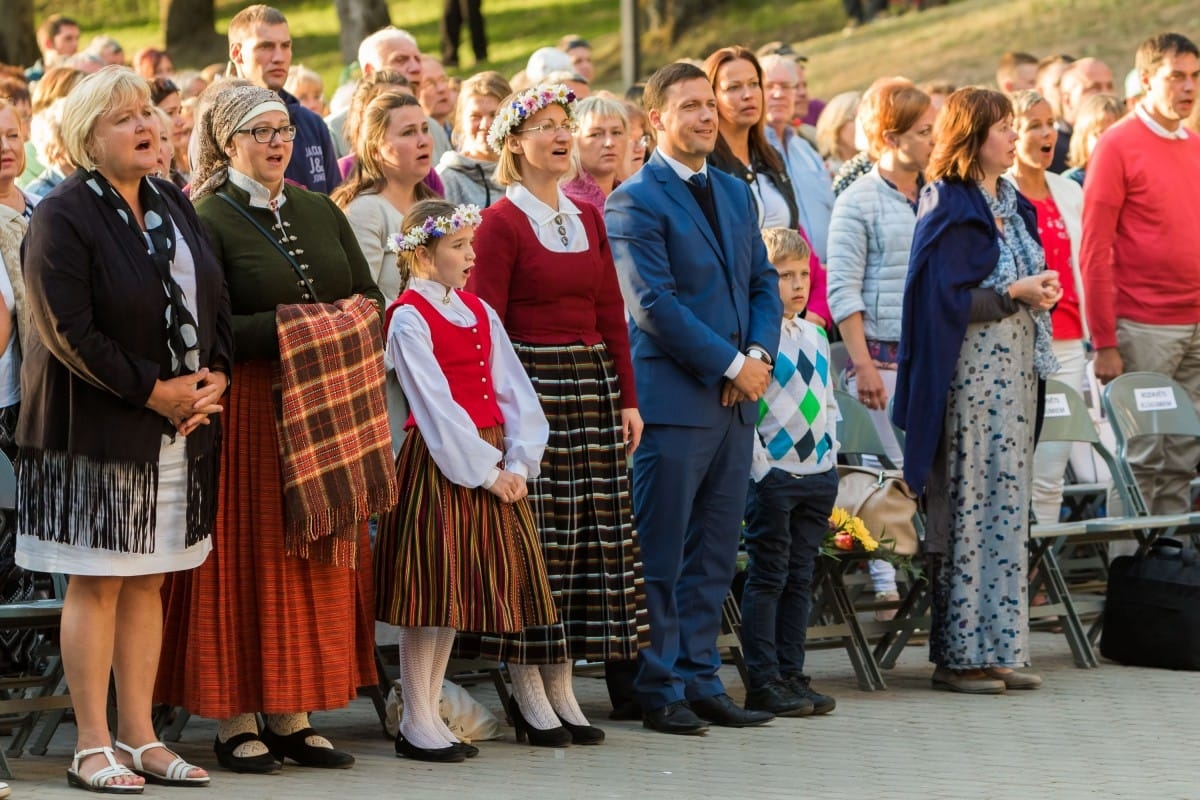 Latvijas sieviešu un vīru koru salidojums