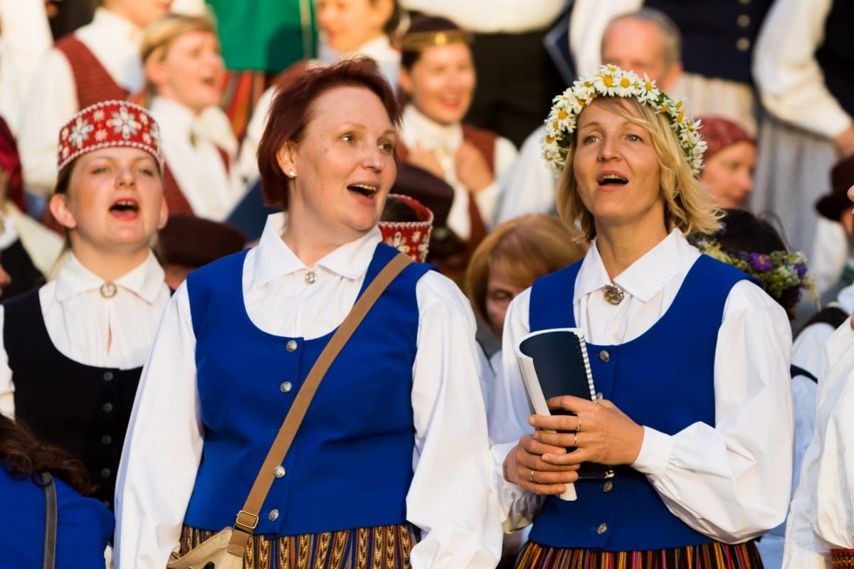 Latvijas sieviešu un vīru koru salidojums