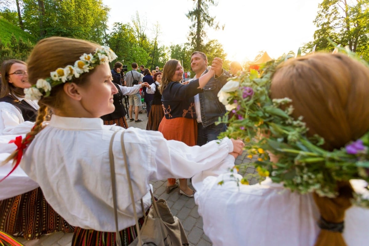 Latvijas sieviešu un vīru koru salidojums