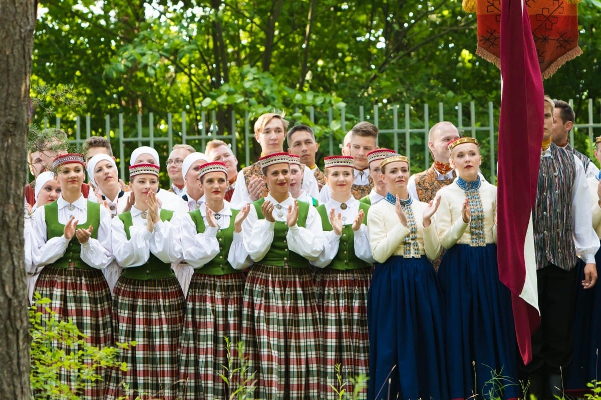 VIII Starptautiskā tautas deju festivāla "Sudmaliņas" atklāšanas diena