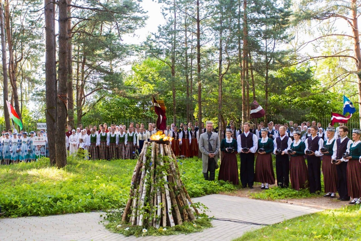 VIII Starptautiskā tautas deju festivāla "Sudmaliņas" atklāšanas diena