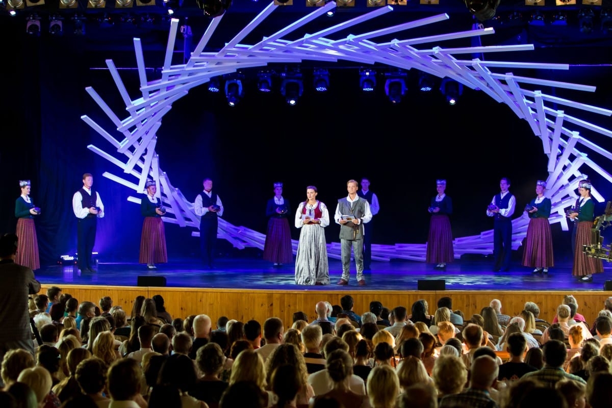 VIII Starptautiskā tautas deju festivāla "Sudmaliņas" atklāšanas diena