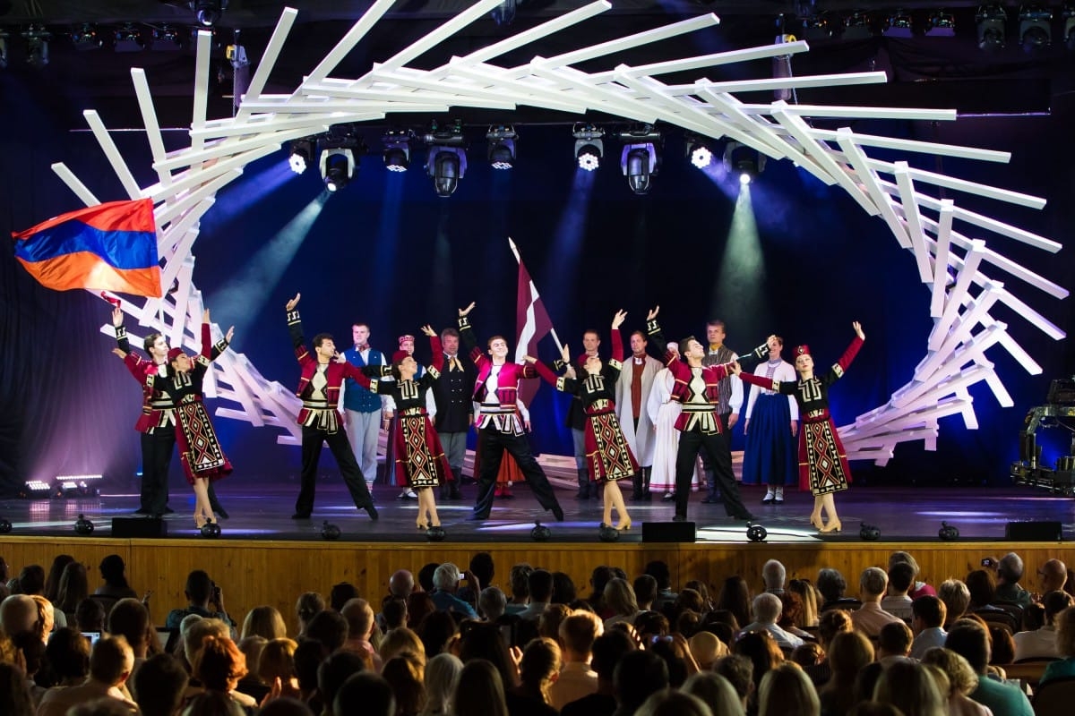 VIII Starptautiskā tautas deju festivāla "Sudmaliņas" atklāšanas diena
