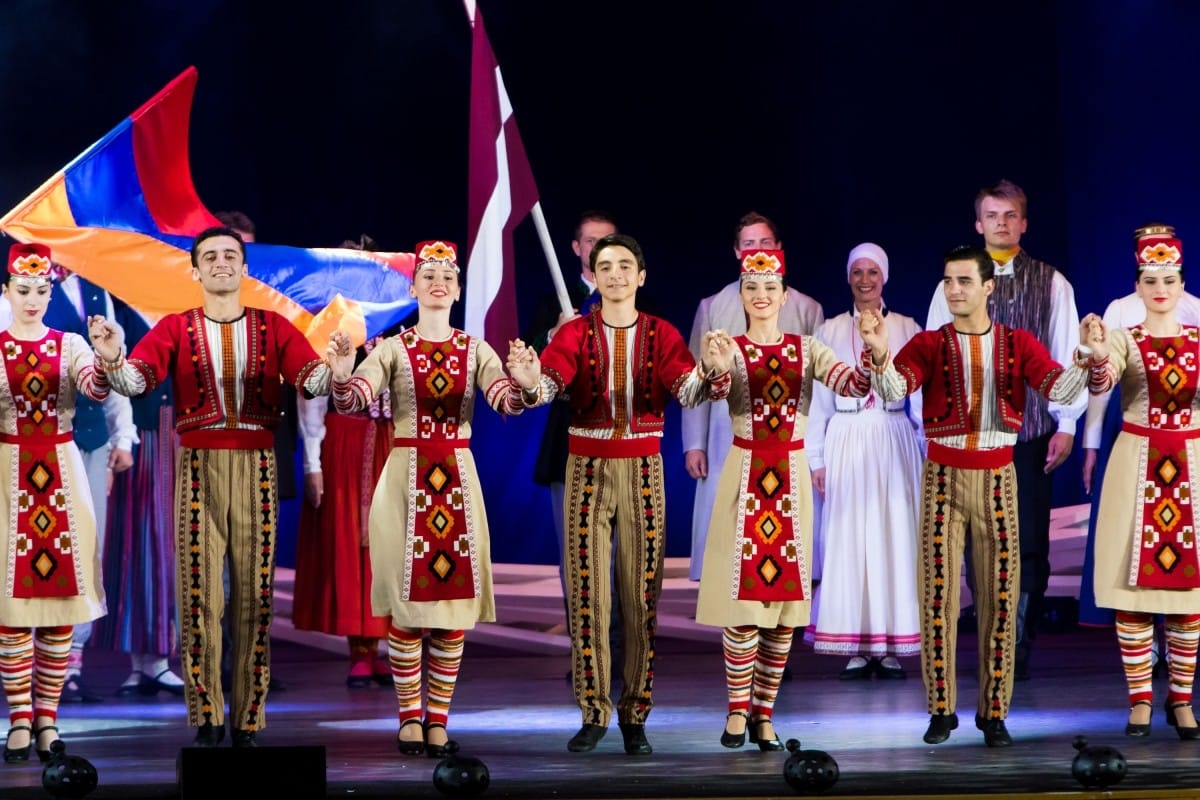 VIII Starptautiskā tautas deju festivāla "Sudmaliņas" atklāšanas diena