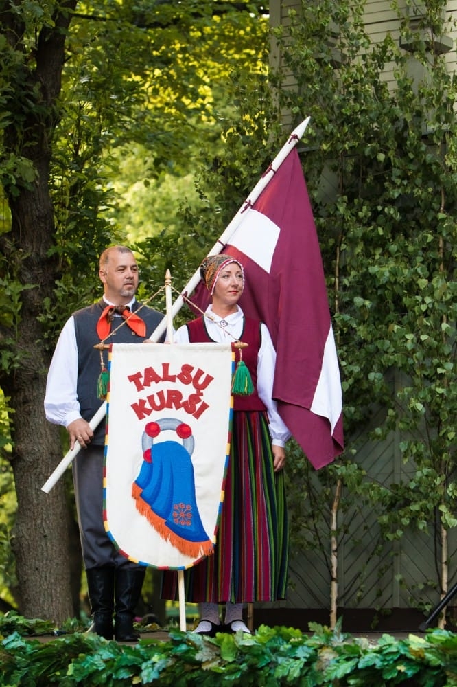 VIII Starptautiskā tautas deju festivāla "Sudmaliņas" koncerti un latvisko labumu tirgus Vērmanes dārzā Rīgā