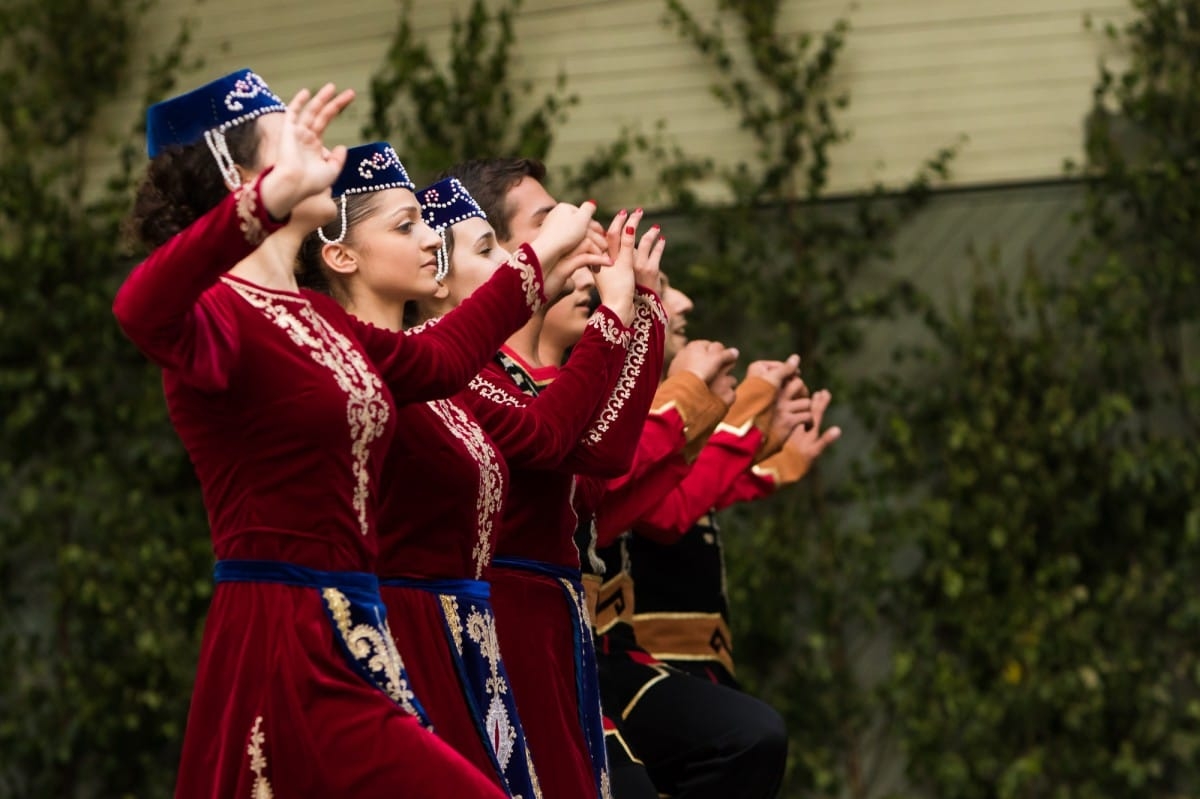VIII Starptautiskā tautas deju festivāla "Sudmaliņas" koncerti un latvisko labumu tirgus Vērmanes dārzā Rīgā