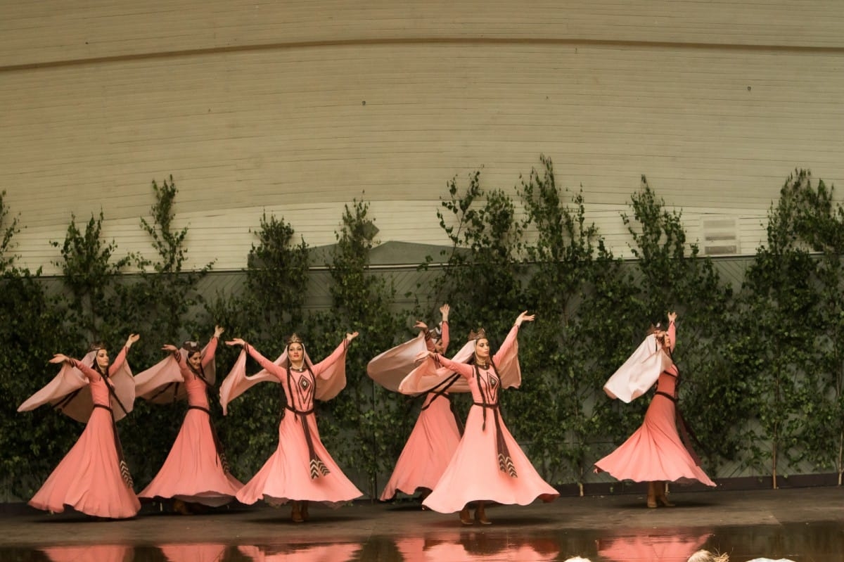 VIII Starptautiskā tautas deju festivāla "Sudmaliņas" koncerti un latvisko labumu tirgus Vērmanes dārzā Rīgā