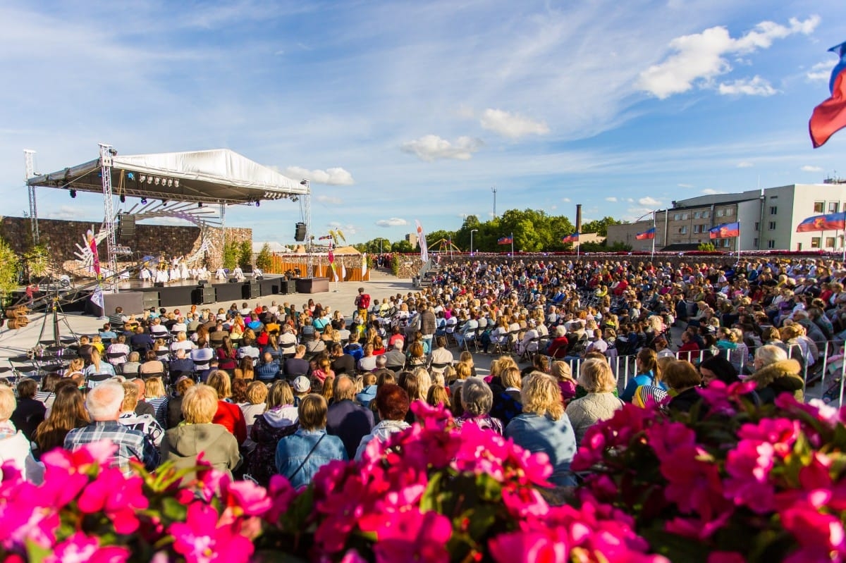 VIII Starptautiskā tautas deju festivāla "Sudmaliņas" Noslēguma koncerts "Pasaules vēji mūsu dejās"