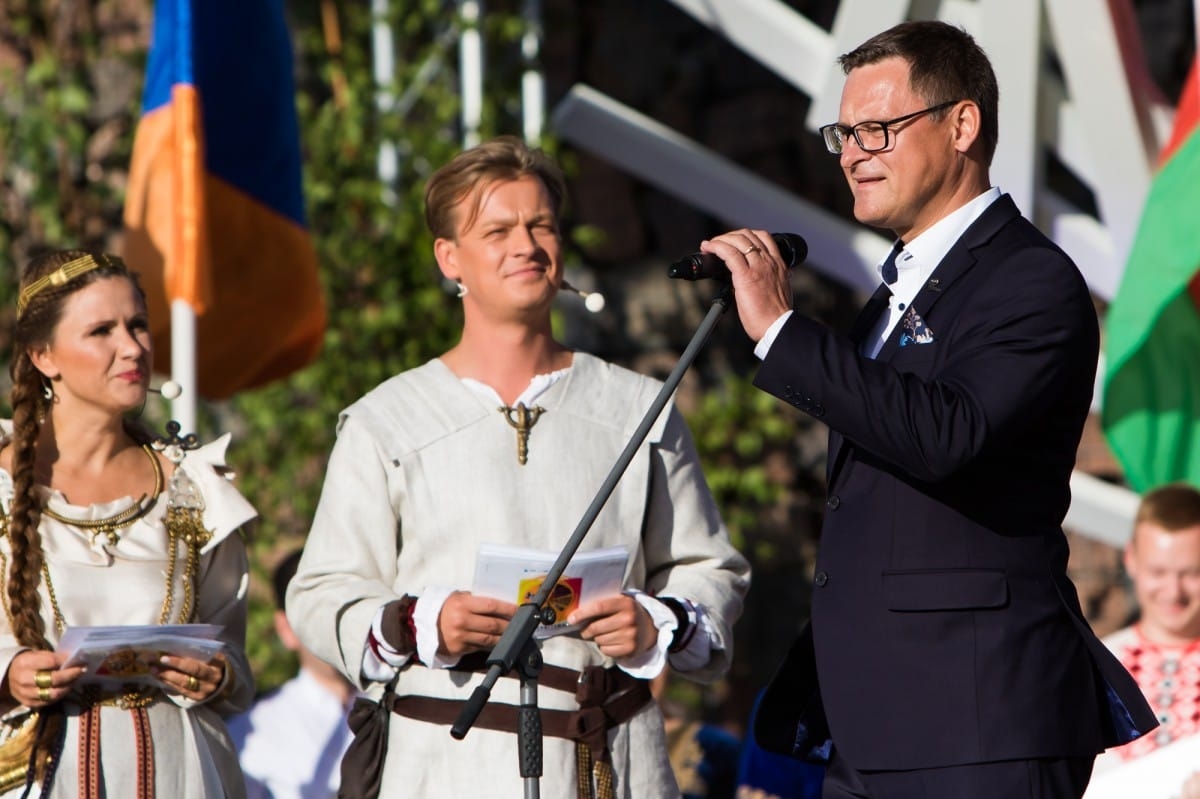 VIII Starptautiskā tautas deju festivāla "Sudmaliņas" Noslēguma koncerts "Pasaules vēji mūsu dejās"