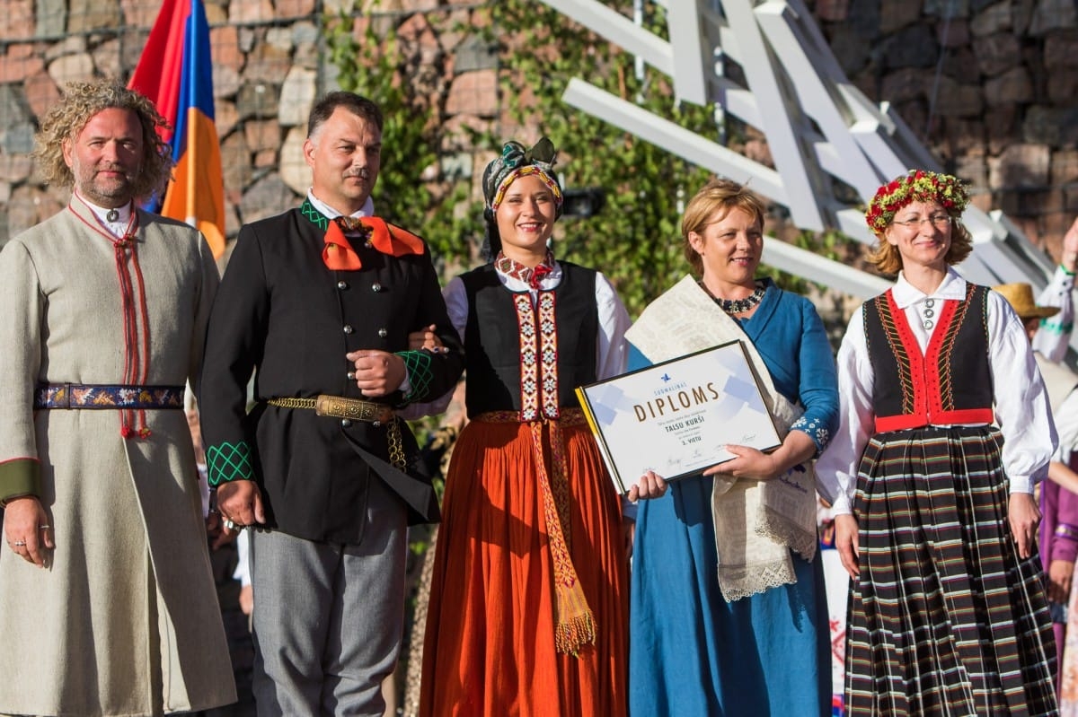 VIII Starptautiskā tautas deju festivāla "Sudmaliņas" Noslēguma koncerts "Pasaules vēji mūsu dejās"