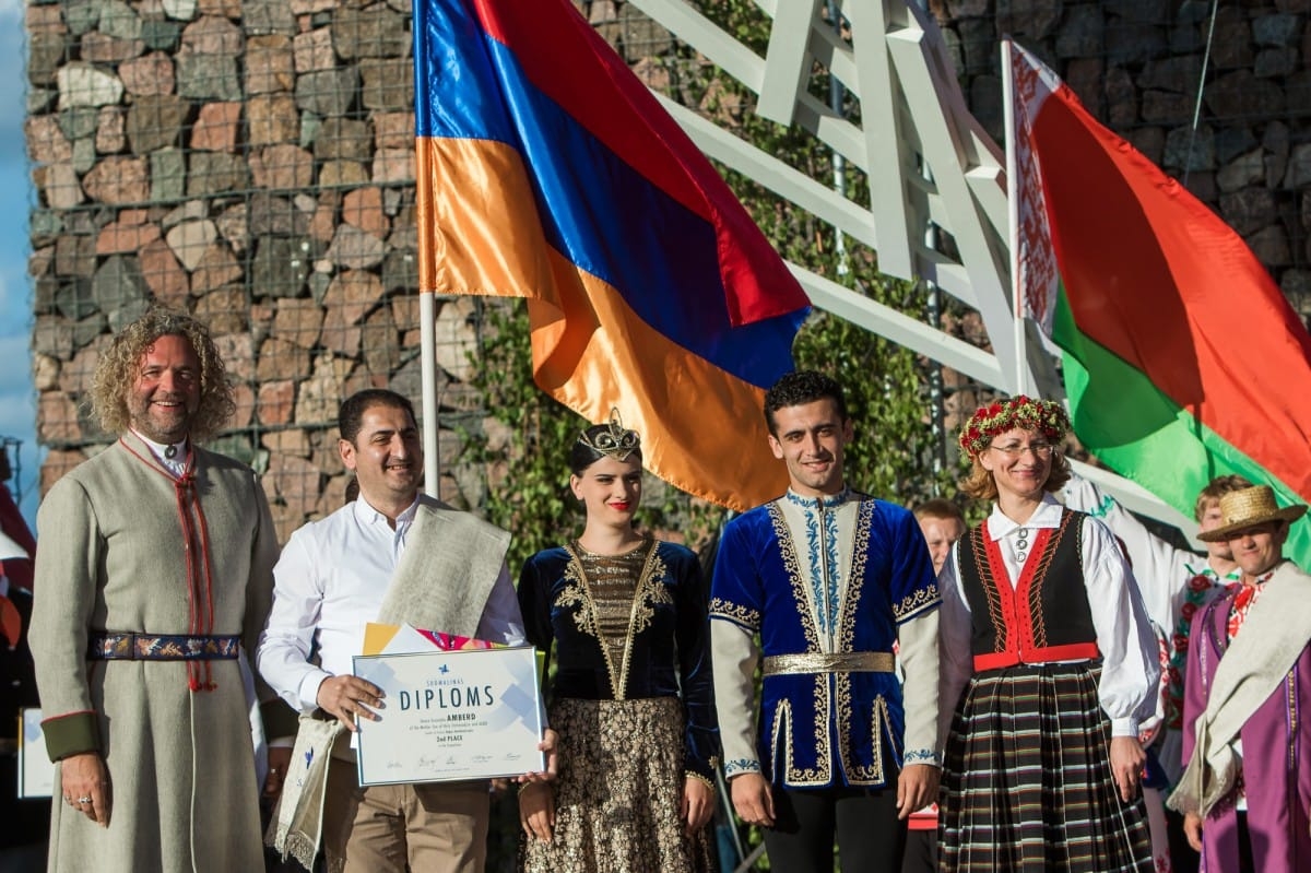 VIII Starptautiskā tautas deju festivāla "Sudmaliņas" Noslēguma koncerts "Pasaules vēji mūsu dejās"
