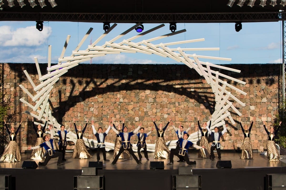 VIII Starptautiskā tautas deju festivāla "Sudmaliņas" Noslēguma koncerts "Pasaules vēji mūsu dejās"