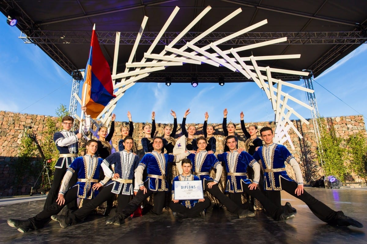 VIII Starptautiskā tautas deju festivāla "Sudmaliņas" Noslēguma koncerts "Pasaules vēji mūsu dejās"