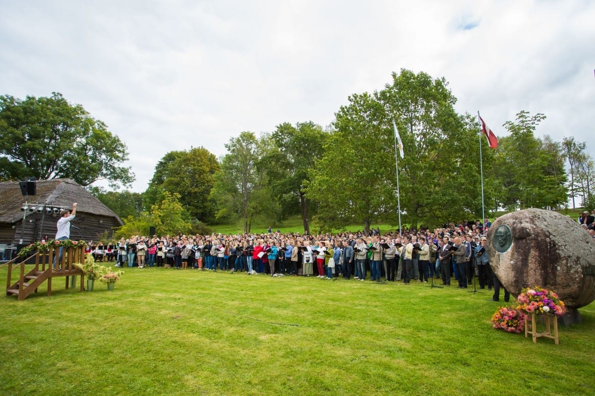 XIV Koru saiets Brāļu Jurjānu memoriālajā muzejā „Meņģeļi”