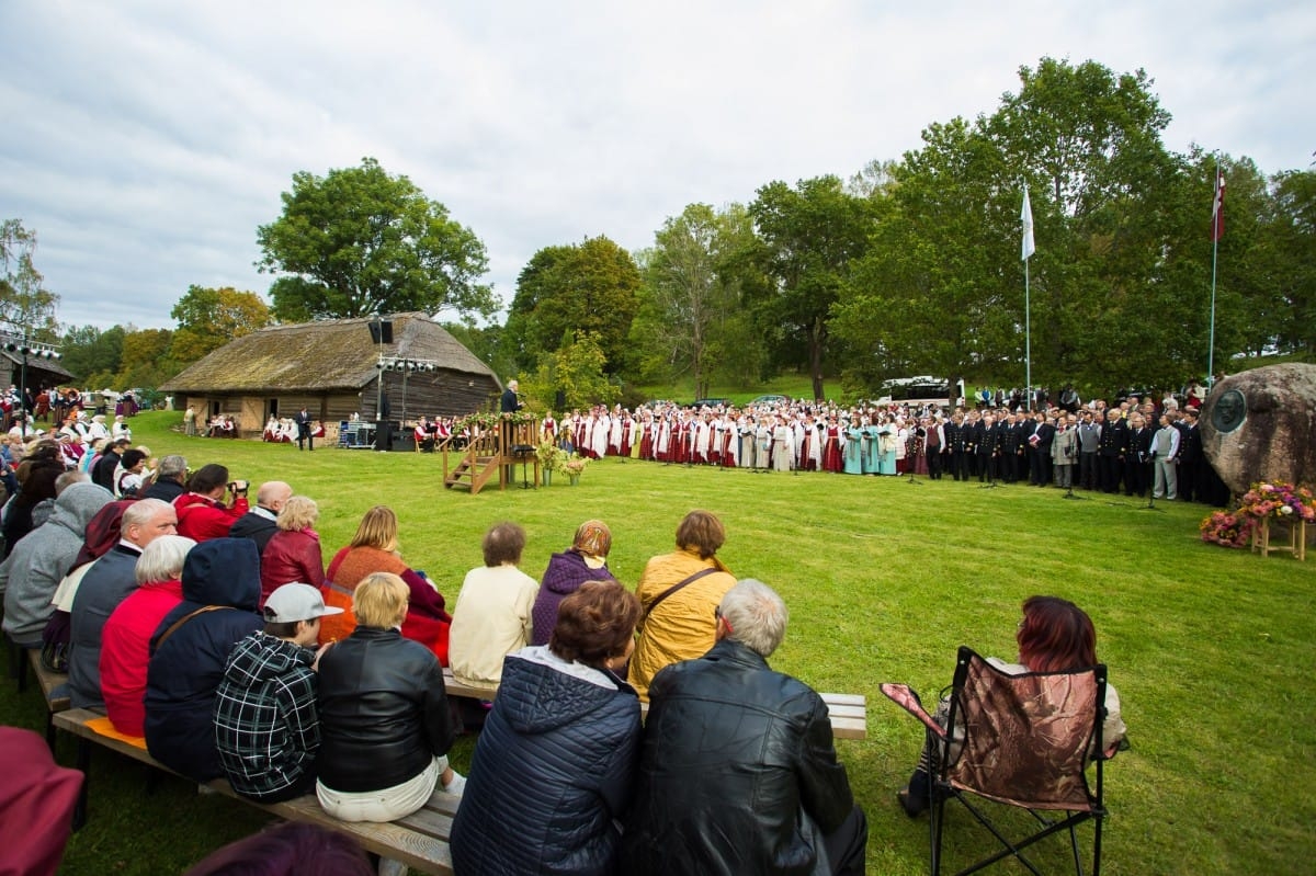 XIV Koru saiets Brāļu Jurjānu memoriālajā muzejā „Meņģeļi”