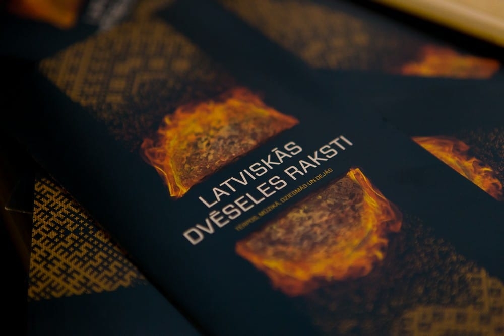 Izstādes "Latviskās dvēseles raksti" atklāšana Cēsu Izstāžu namā