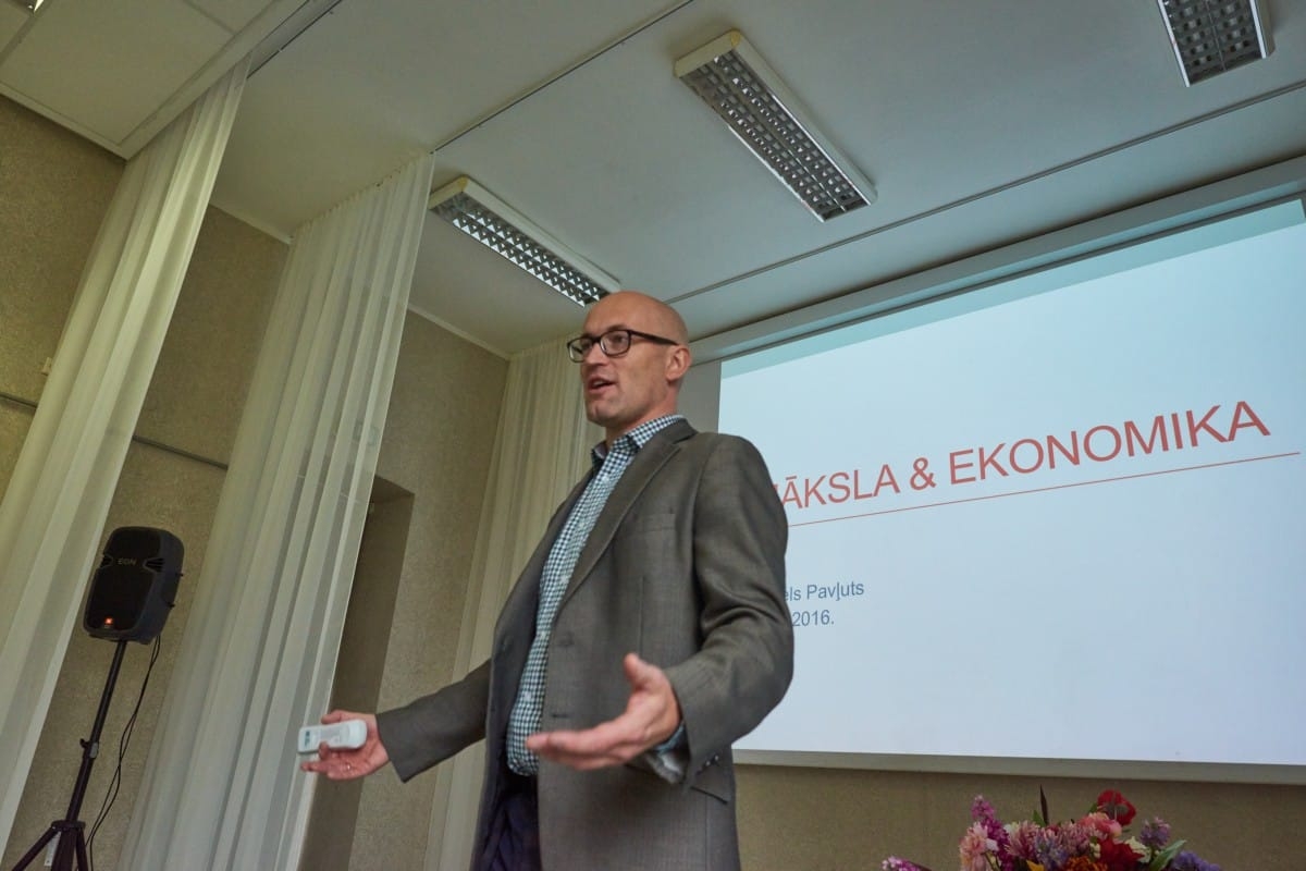 Starptautiskās jauniešu laikmetīgās mākslas triennāles EKSPERIMENTA! darbnīca