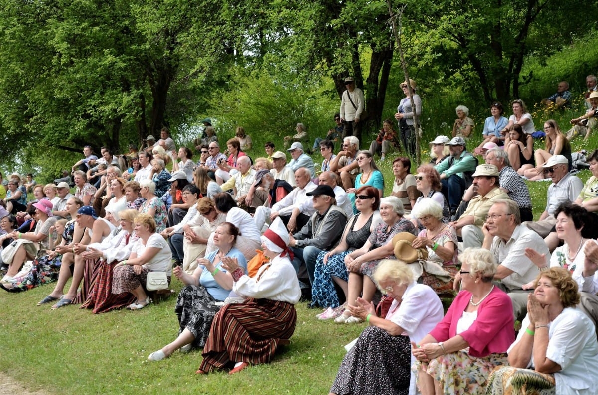 Latvijas senioru koru svētki "Trejdeviņi tēvu zemē"