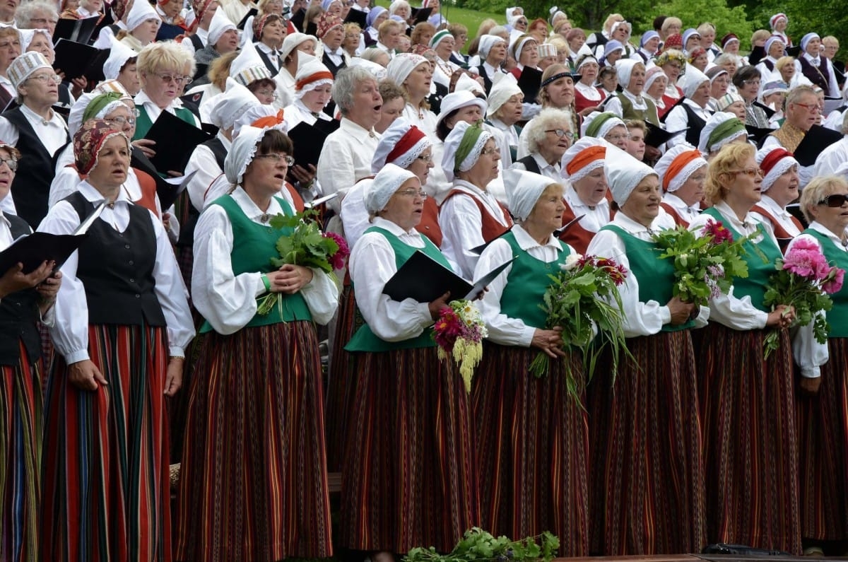 Latvijas senioru koru svētki "Trejdeviņi tēvu zemē"