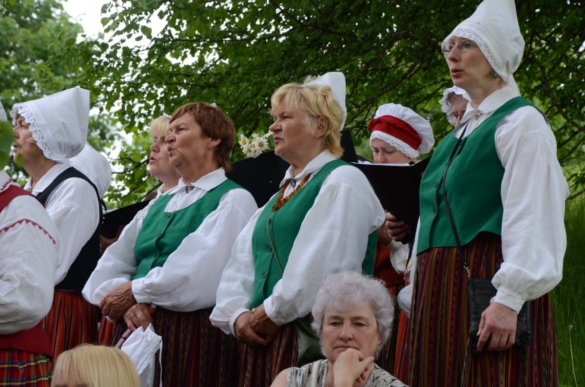 Latvijas senioru koru svētki "Trejdeviņi tēvu zemē"