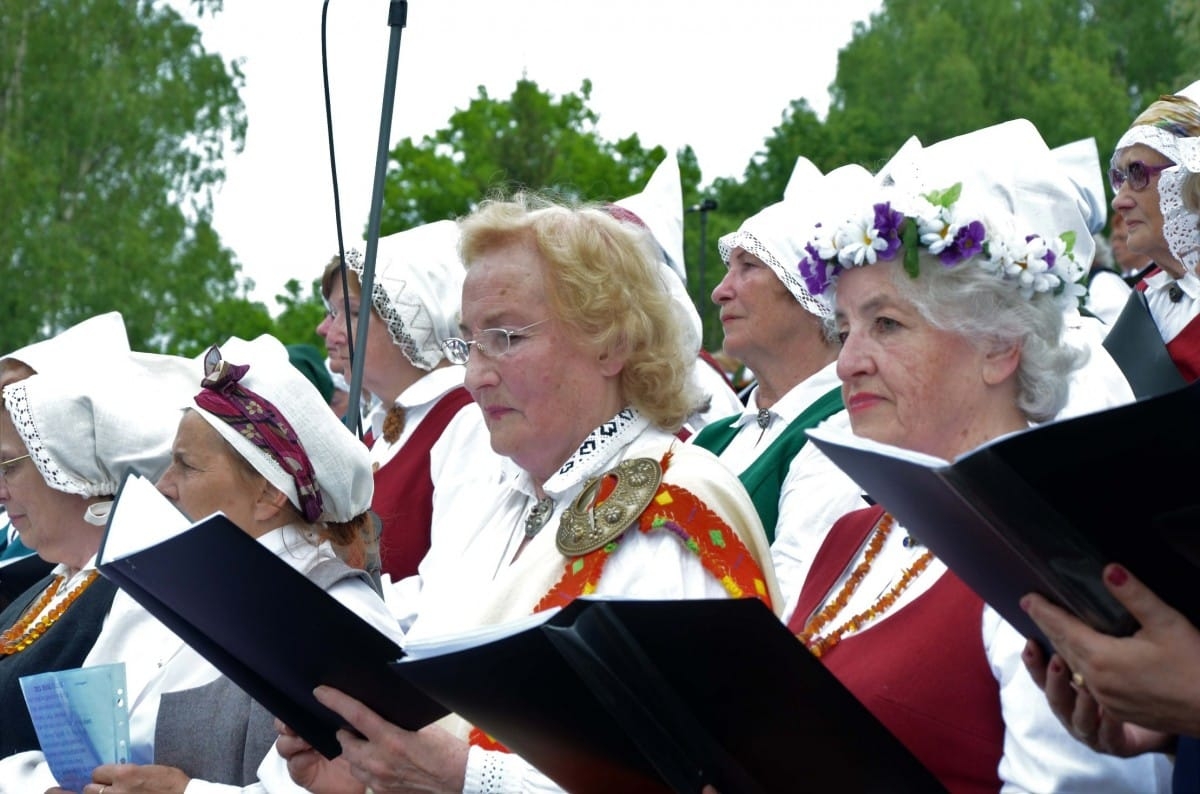 Latvijas senioru koru svētki "Trejdeviņi tēvu zemē"