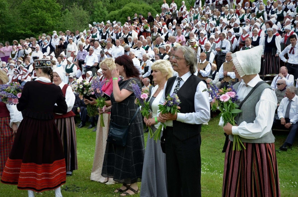 Latvijas senioru koru svētki "Trejdeviņi tēvu zemē"